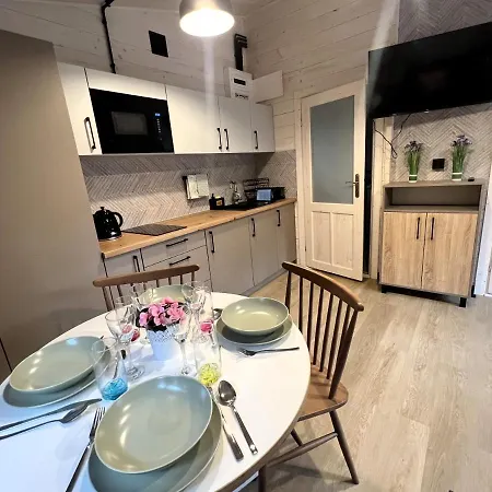 - Sosnowy Domek letniskowy